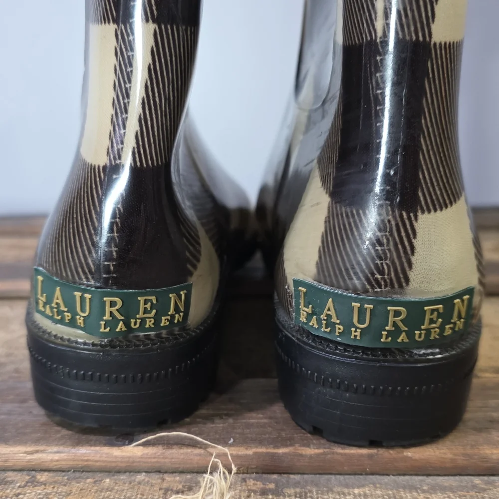 Lauren Ralph Lauren Rossalyn II Plaid Rubber Rain Boots w/Adjustable Strap. 10